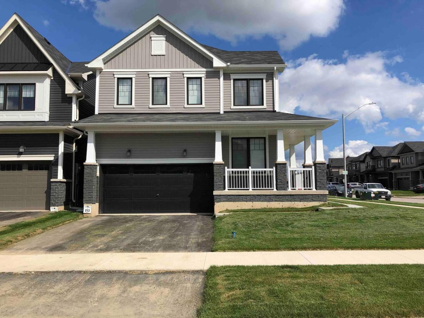 Large 5 Bedroom Newly Built Home Sleeps 12 Persons Thorold Екстер'єр фото